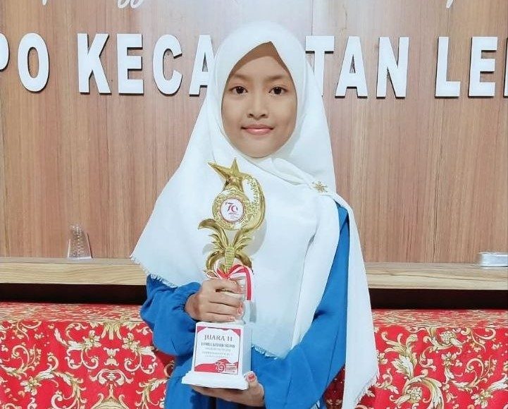 Juara 2 Lomba Nasyid Islami