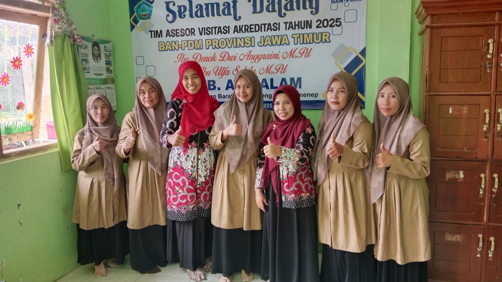 Foto Bersama Tim Akreditasi